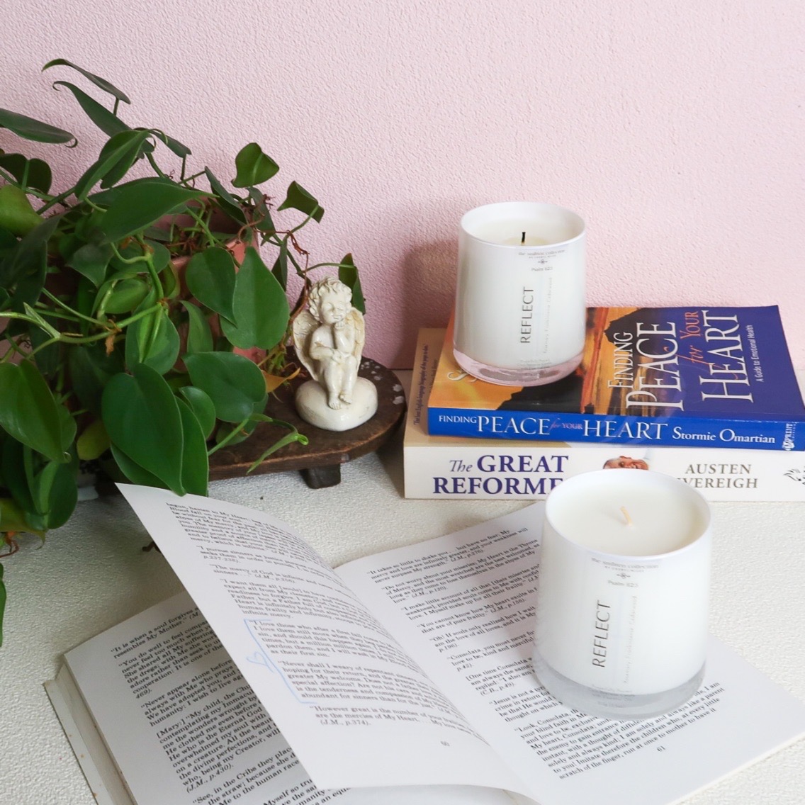 Reflect is a bible verse inspired coco-beeswax candle with rosemary, frankincense and cedarwood essential oils 04